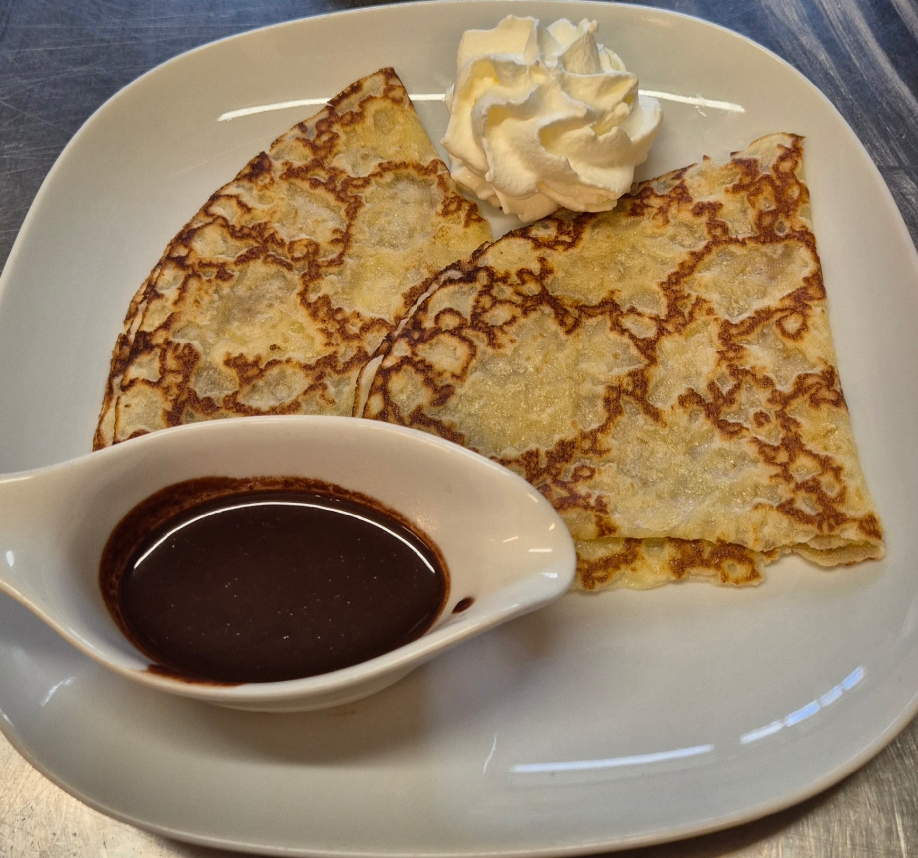 Crepes al Cioccolato Caldo