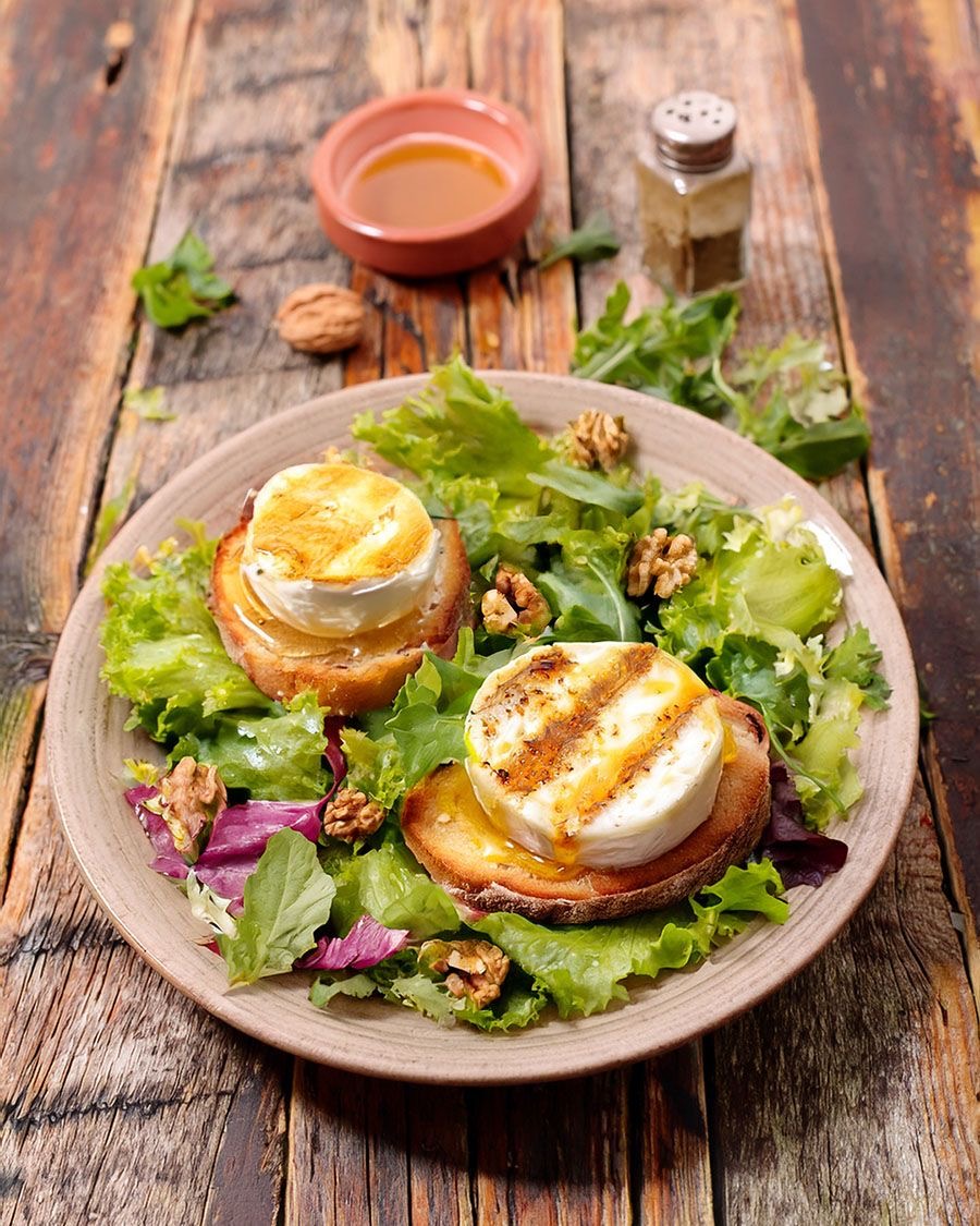 Salade de chèvre chaud