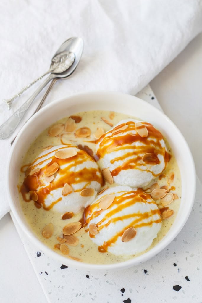 Île flottante à la vanille et caramel maison